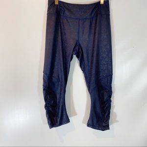 KYODAN Blue Paisley Cinched Crop Legging Size Medium